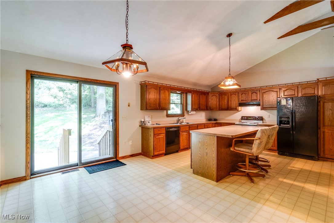 2577 Sweitzer Road, Uniontown, Ohio image 6