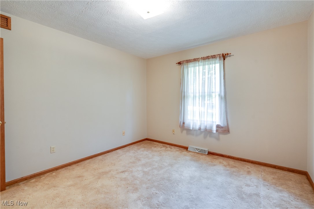 2577 Sweitzer Road, Uniontown, Ohio image 22