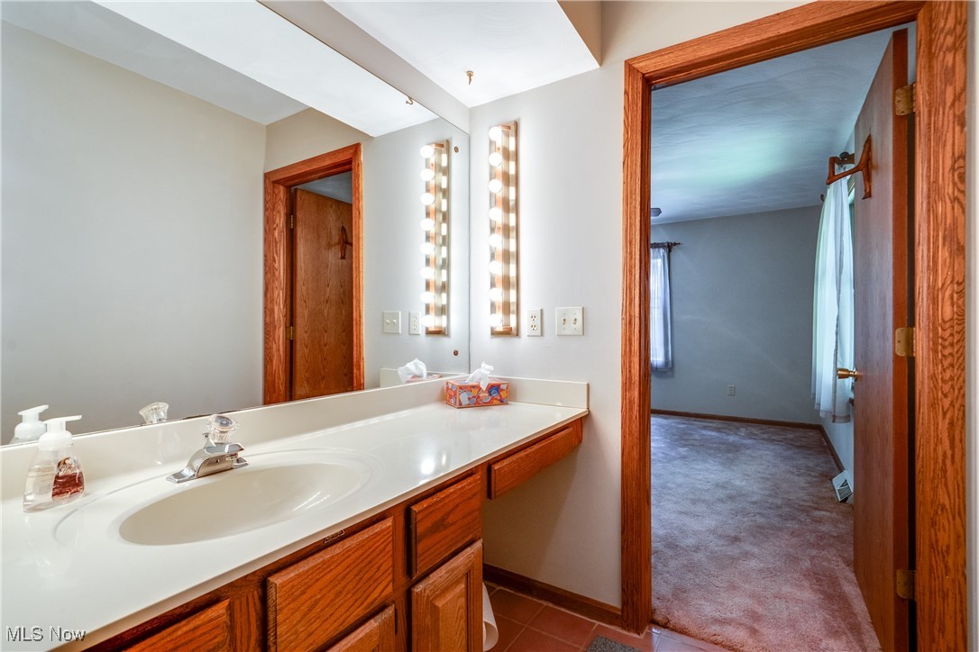 2577 Sweitzer Road, Uniontown, Ohio image 19