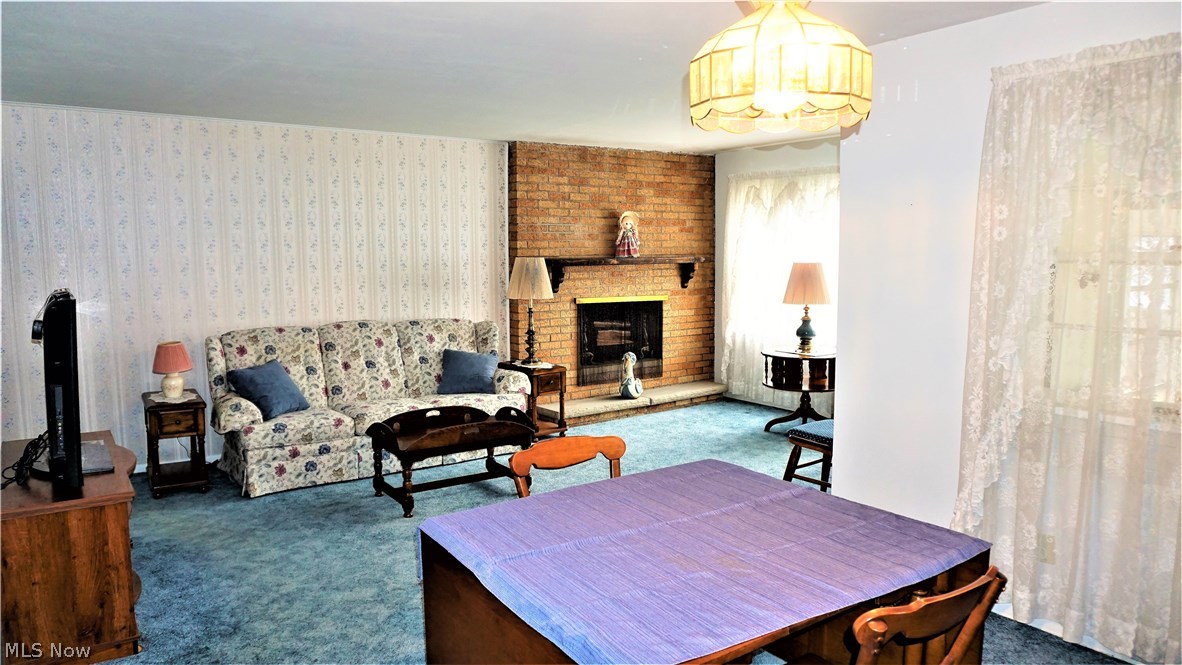 Green Lawn Knolls - Residential