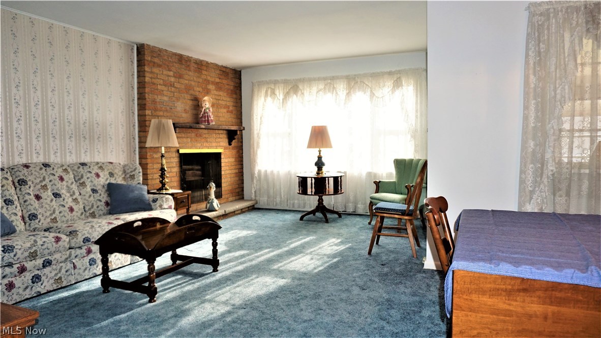 Green Lawn Knolls - Residential