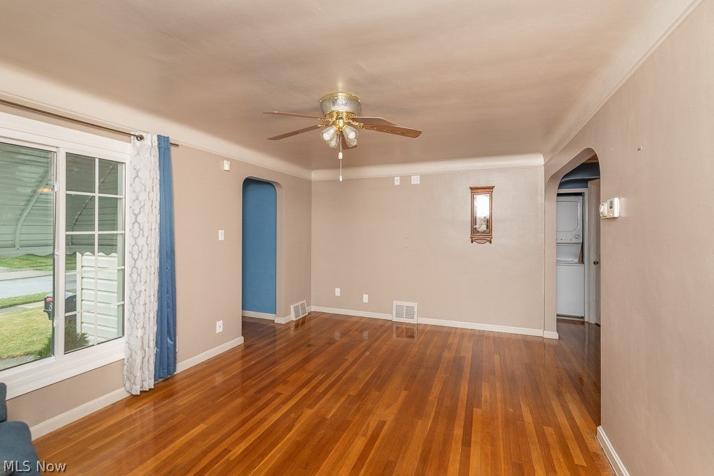 Photo of 8812 Beech Avenue, Brooklyn, OH 44144 (MLS # 5223672)