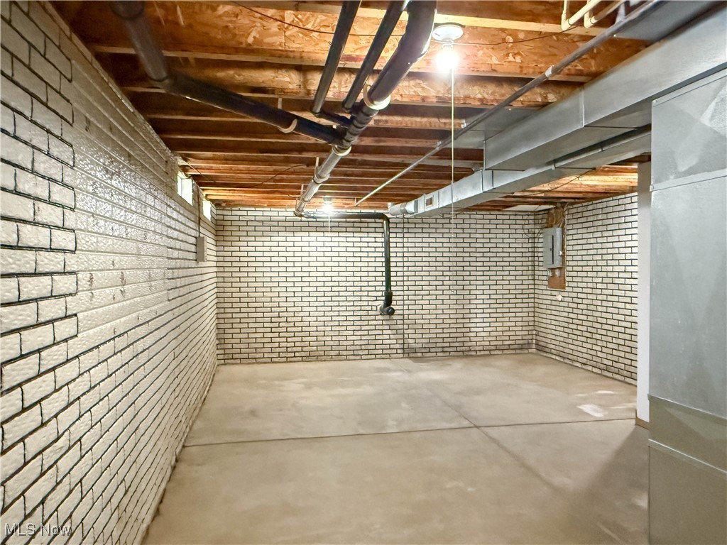 Ao Robinson - Residential