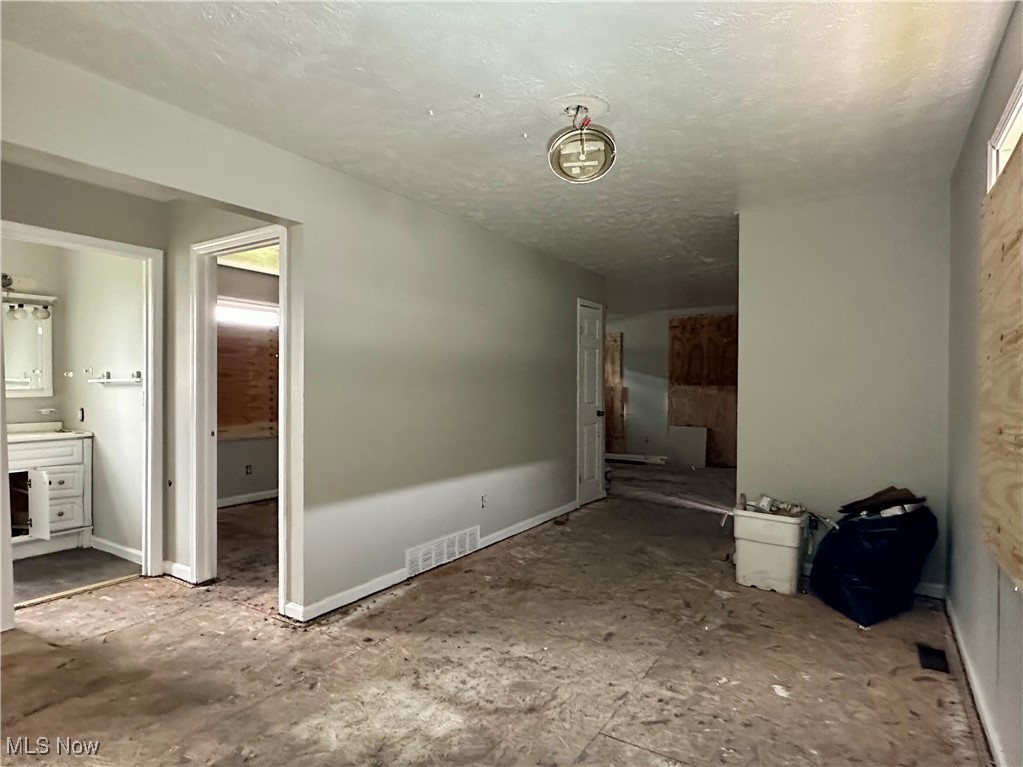 Jabesh Gallups - Residential