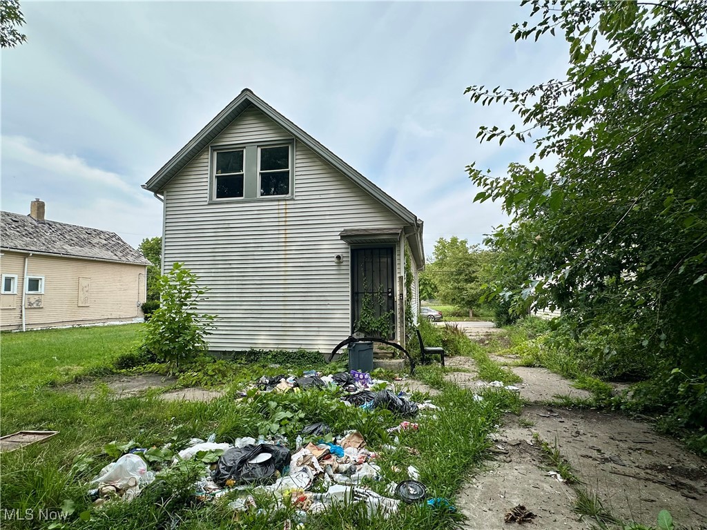 Jabesh Gallups - Residential