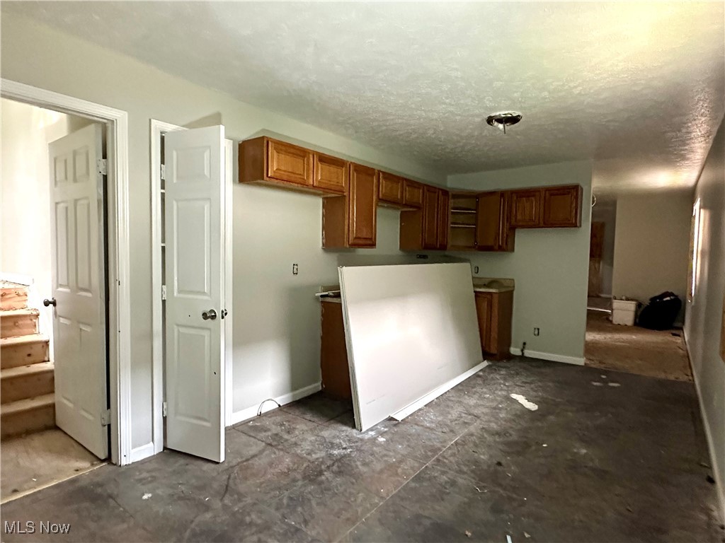 Jabesh Gallups - Residential