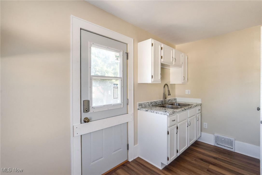 Riverside Park - Commercial Sale