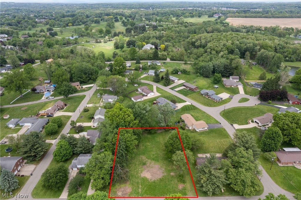 Photo of 7811 Parkford Street NW, Massillon, OH 44646 (MLS # 5202812)