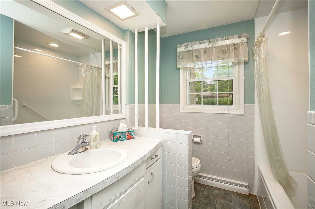 2406 Bevington Street, Canton, Ohio image 8