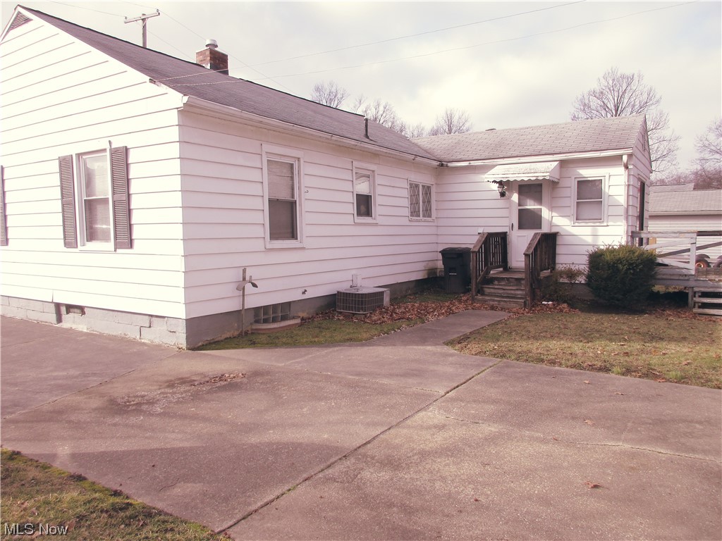 1723 E 29th Street, Ashtabula, Ohio image 2