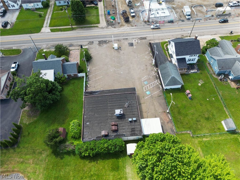 726 E Lincoln Way