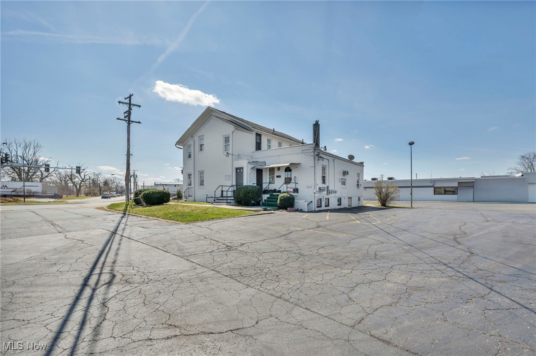East/Black River - Commercial Sale