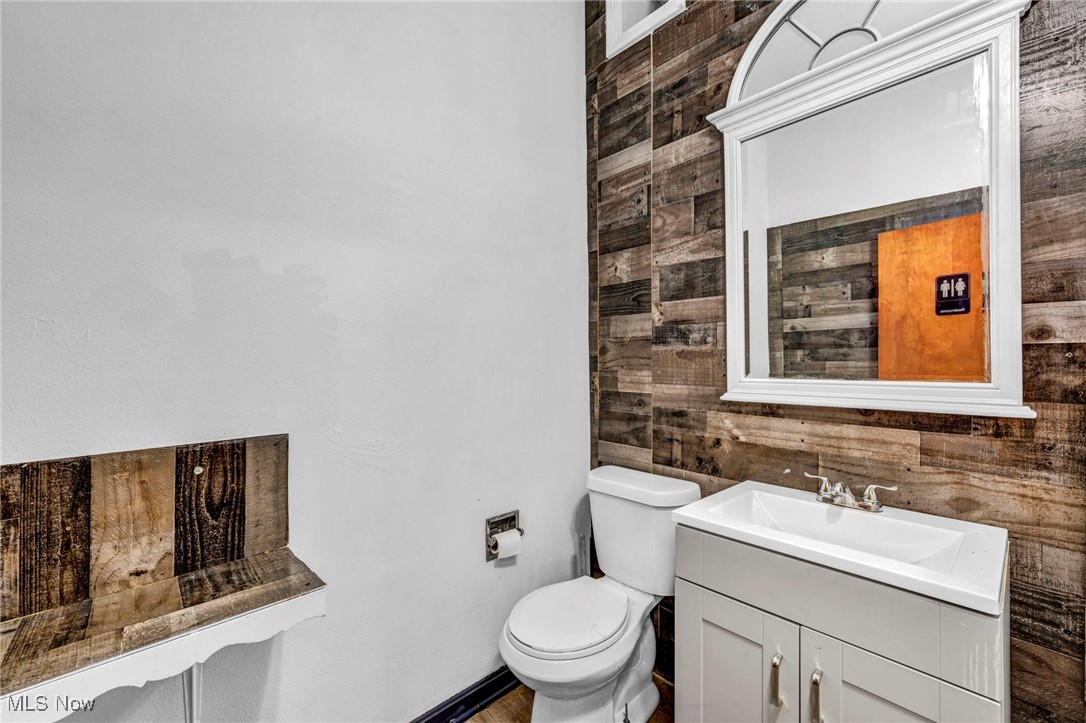 East/Black River - Commercial Sale