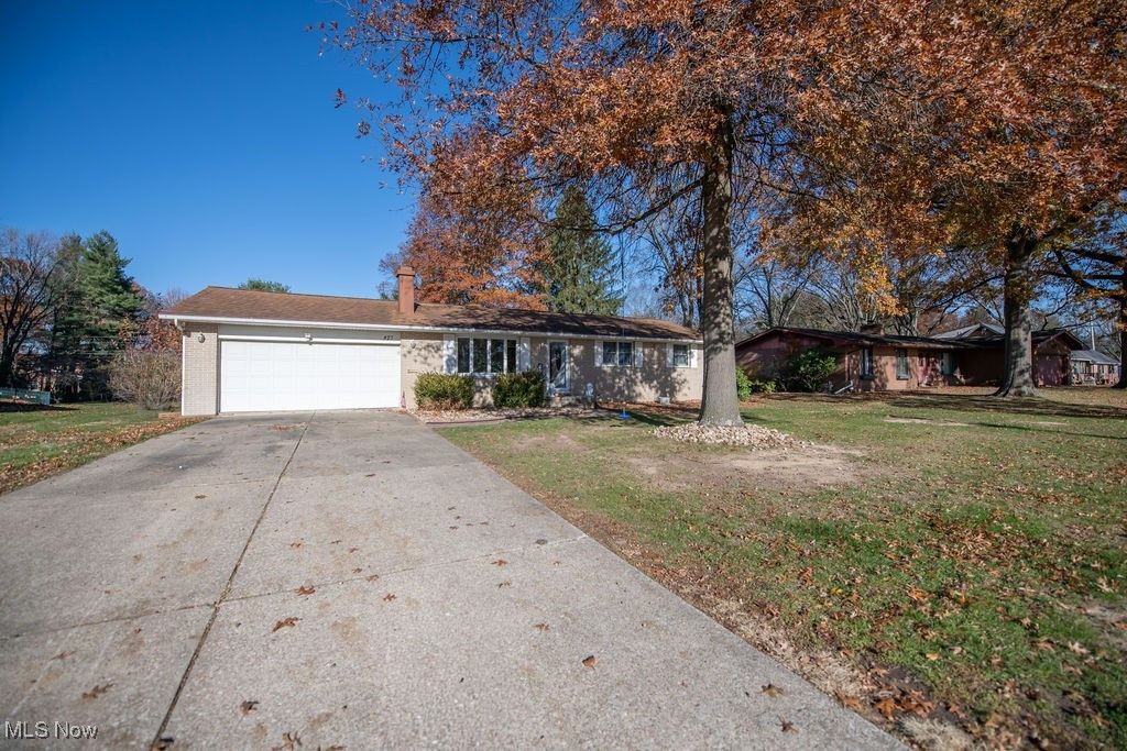 Photo of 827 E 4th Street, Dover, OH 44622 (MLS # 5173513)