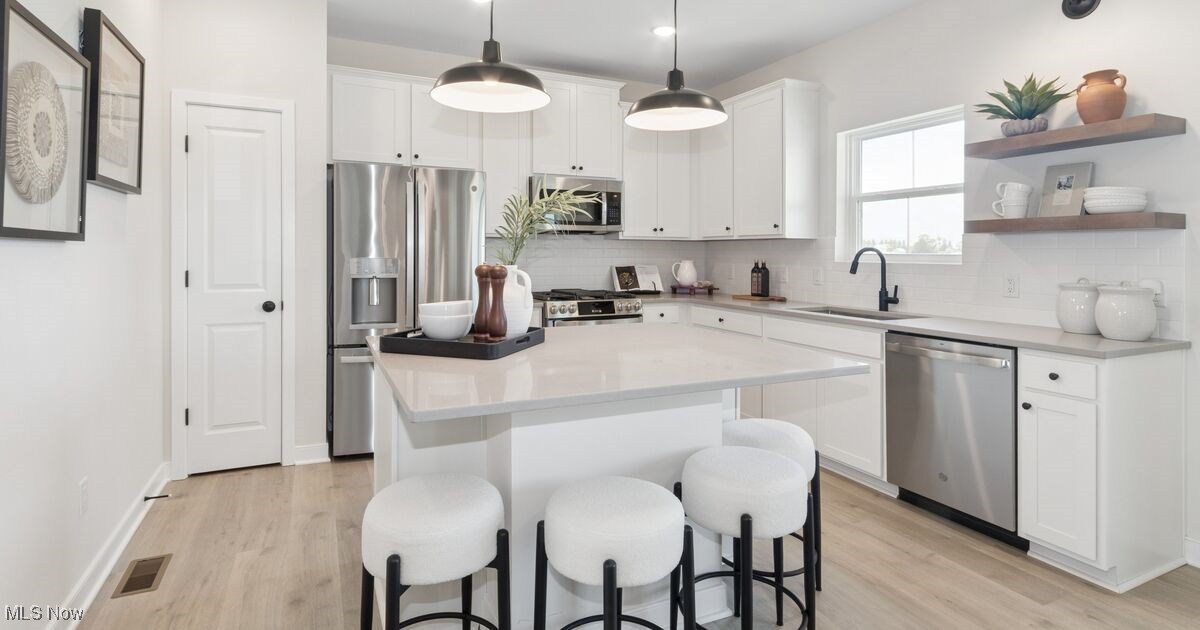 Lighthouse Estates - Residential