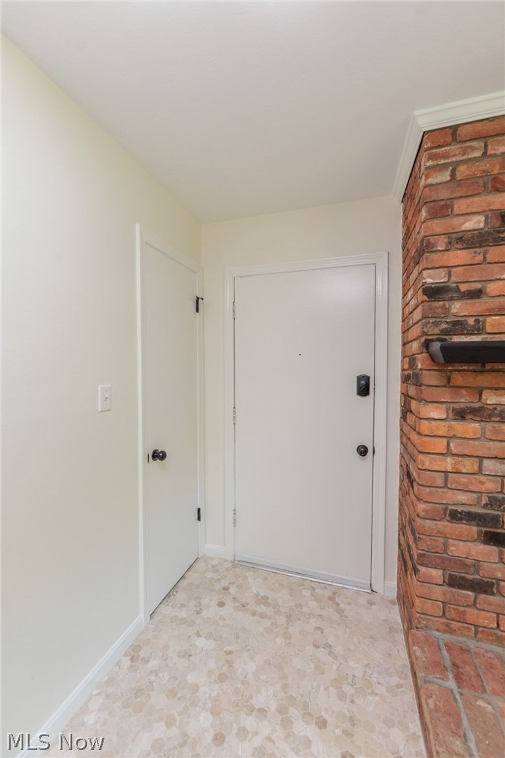 Photo of 6920 Carriage Hill Drive #103, Brecksville, OH 44141 (MLS # 5212438)