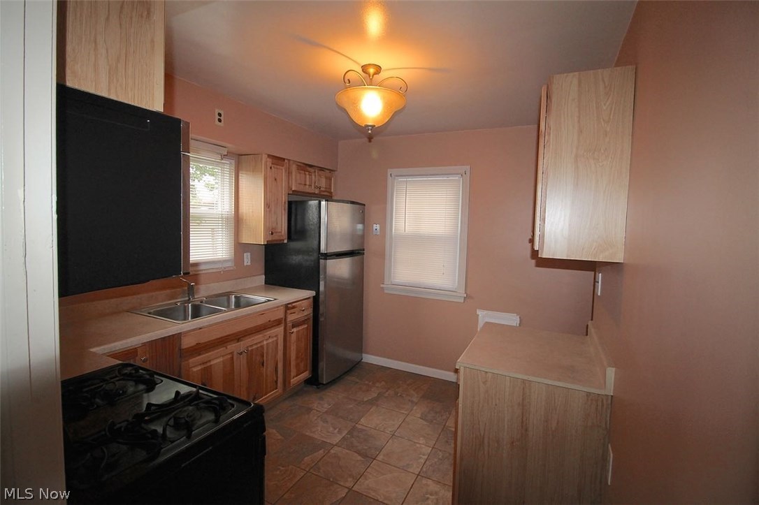 Harold J Whites Sub #1 - Residential Lease