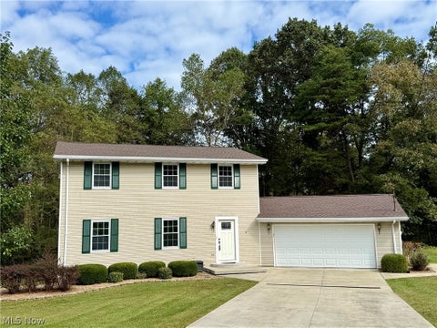 Homes For Sale - 114 Shady Lane<br/> Marietta, OH 45750