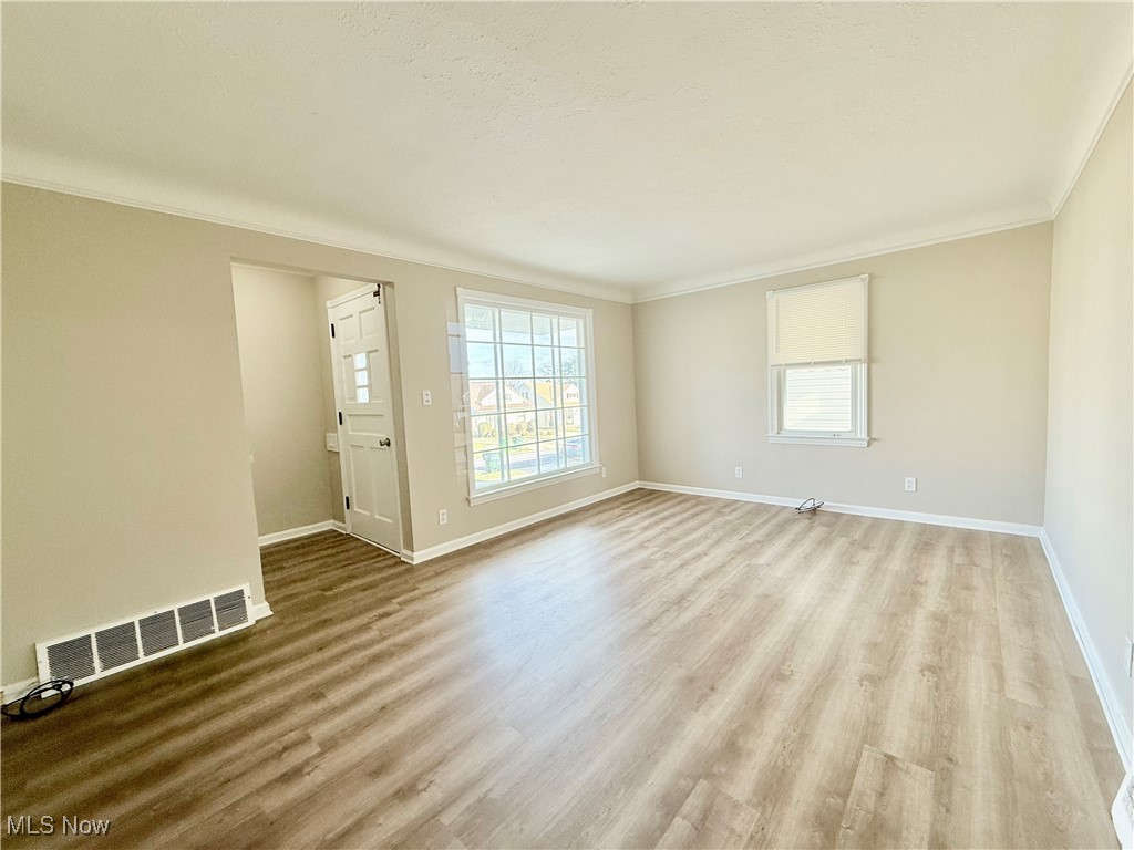11610 Chester Road, Garfield Heights, Ohio image 3