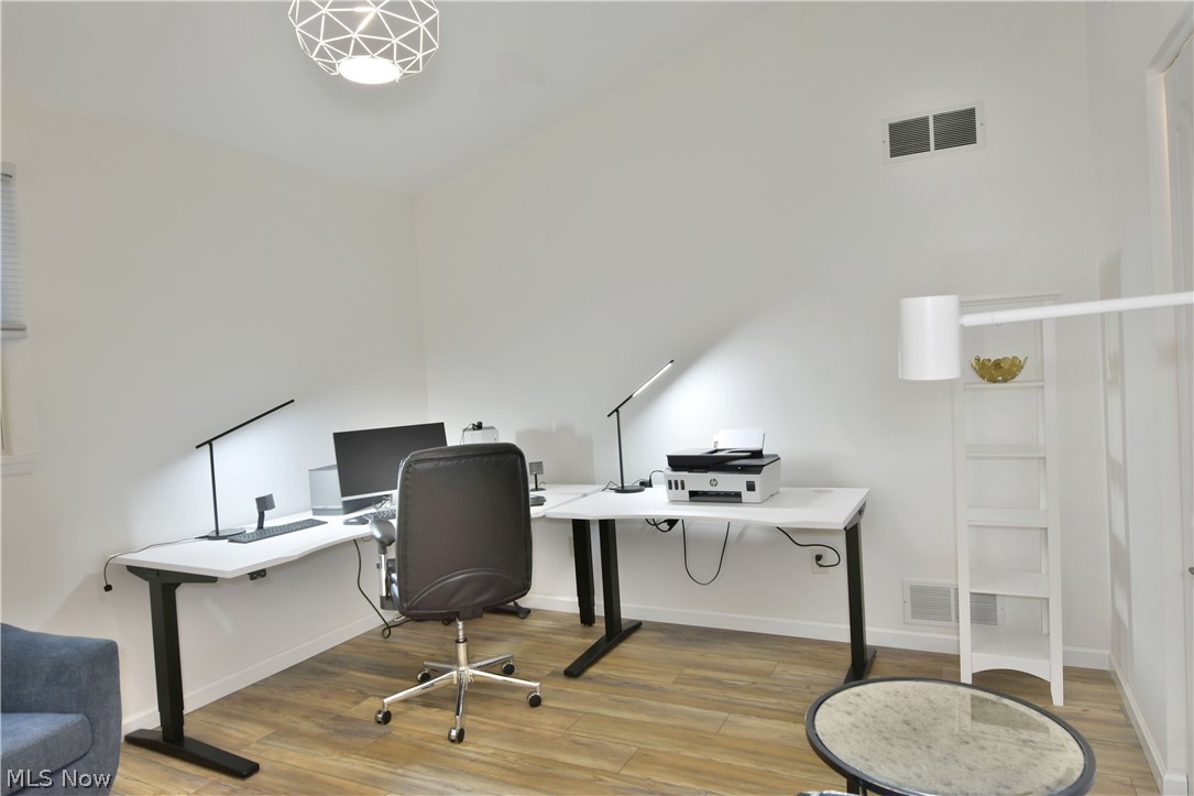 Pineview Village Condo - Residential