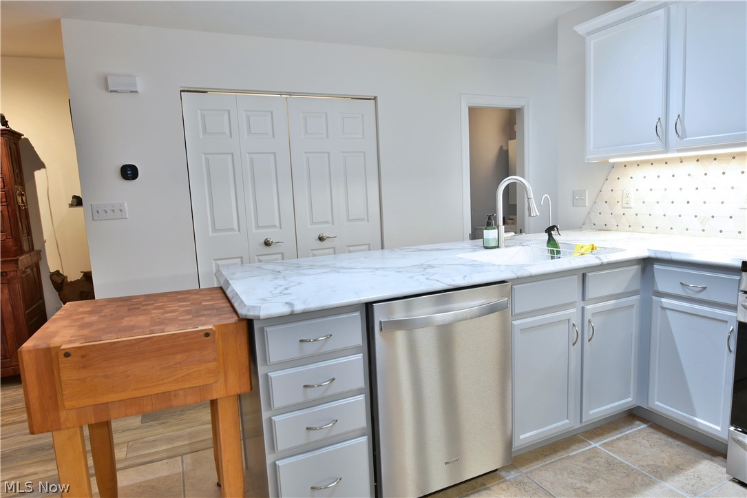 Pineview Village Condo - Residential