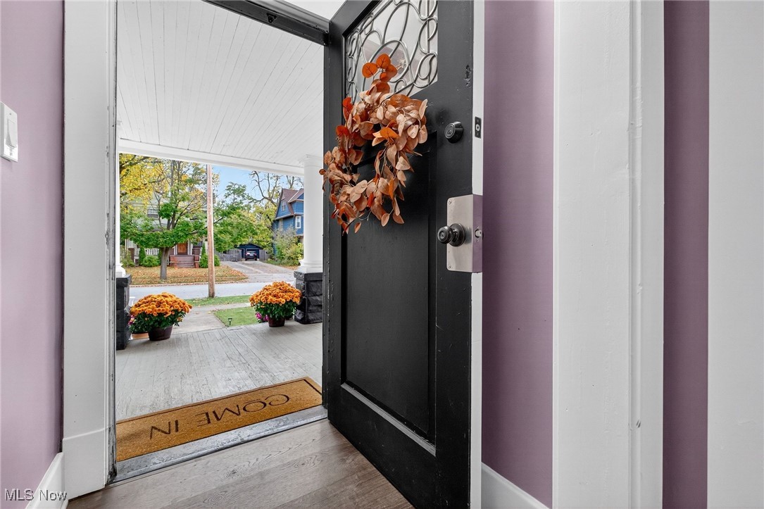 1511 Clarence Avenue