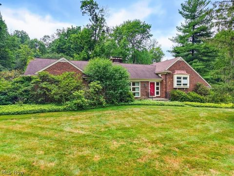 Homes For Sale - 21 Hampshire Road<br/> Summit County, Akron, OH 44313