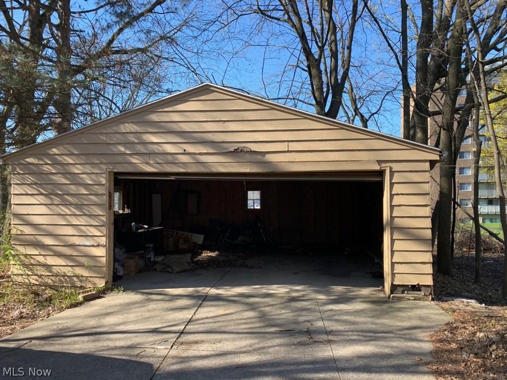 Stow - Residential Income