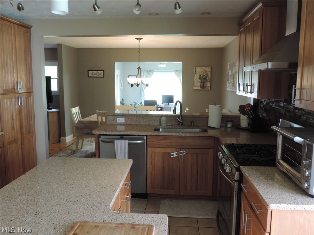 Maple Leaf - Residential