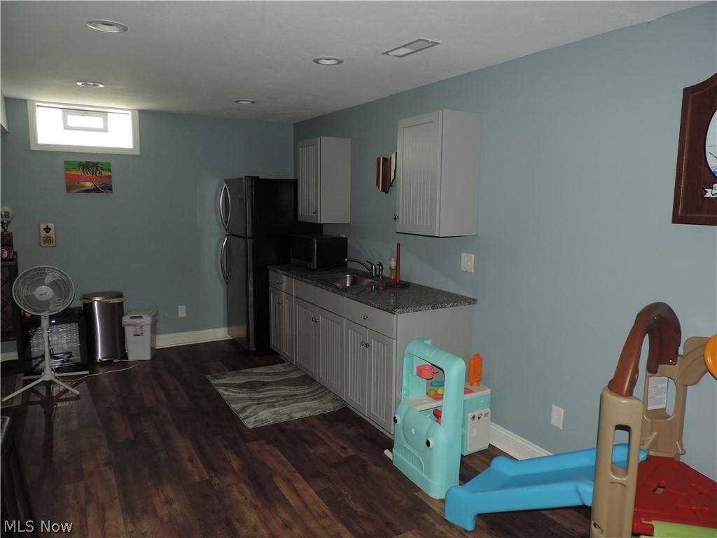 Maple Leaf - Residential