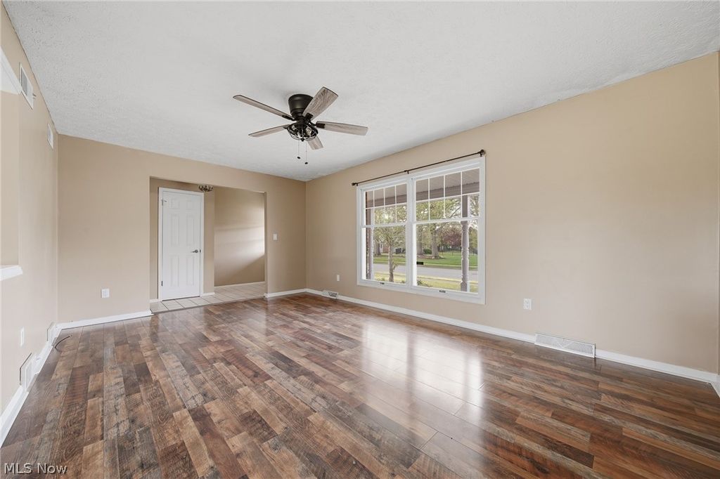 Photo of 125 Springbrook Drive SE, New Philadelphia, OH 44663 (MLS # 5203497)