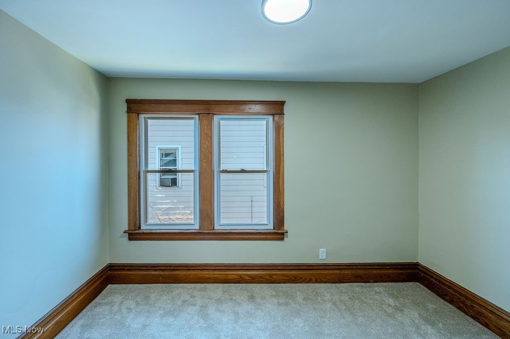 Parkersburg, West Virginia 26101, United States, 3 Bedrooms Bedrooms, ,3 BathroomsBathrooms,Residential,Active,82650