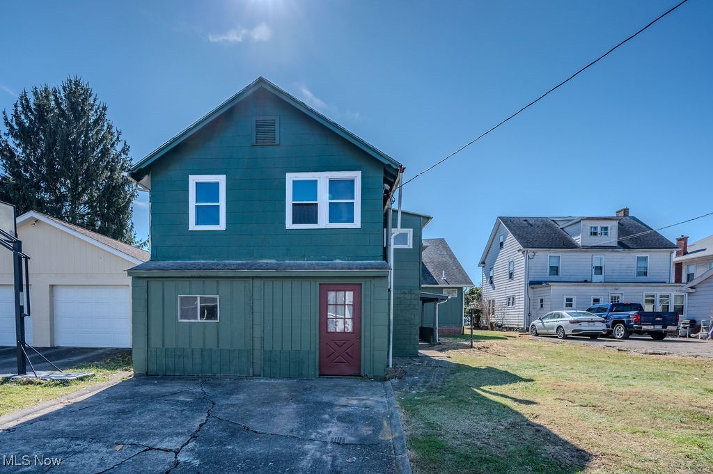 Parkersburg, West Virginia 26101, United States, 3 Bedrooms Bedrooms, ,3 BathroomsBathrooms,Residential,Active,82650