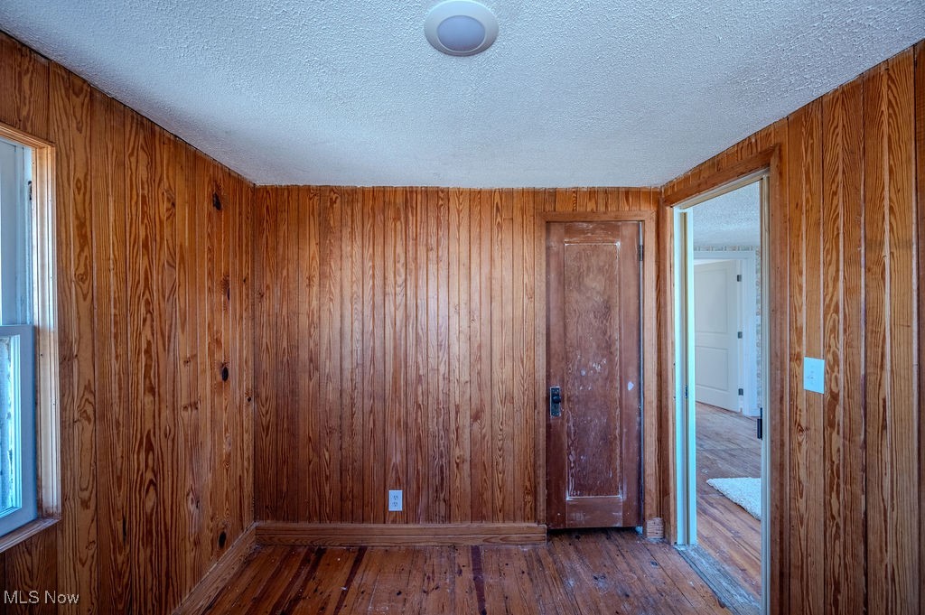 Parkersburg, West Virginia 26101, United States, 3 Bedrooms Bedrooms, ,3 BathroomsBathrooms,Residential,Active,82650