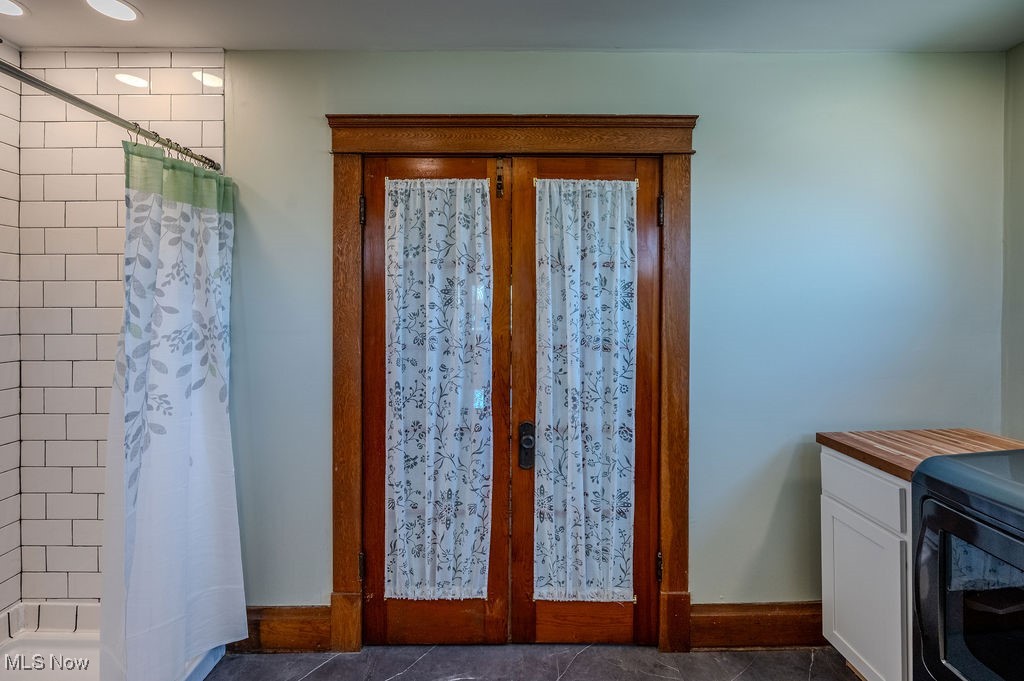 Parkersburg, West Virginia 26101, United States, 3 Bedrooms Bedrooms, ,3 BathroomsBathrooms,Residential,Active,82650