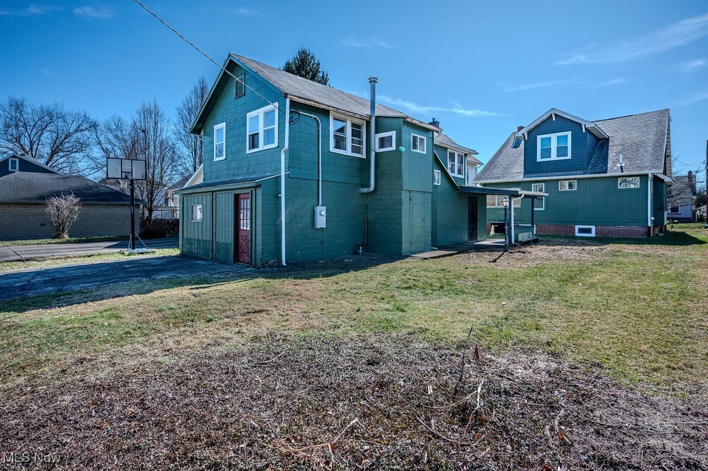 Parkersburg, West Virginia 26101, United States, 3 Bedrooms Bedrooms, ,3 BathroomsBathrooms,Residential,Active,82650