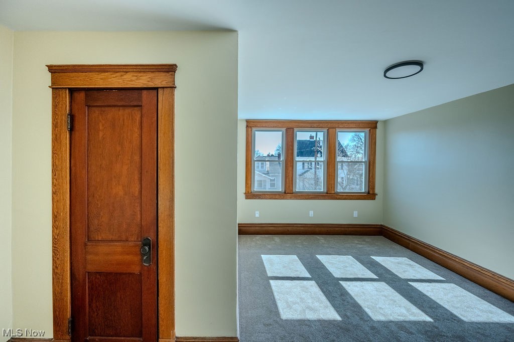 Parkersburg, West Virginia 26101, United States, 3 Bedrooms Bedrooms, ,3 BathroomsBathrooms,Residential,Active,82650