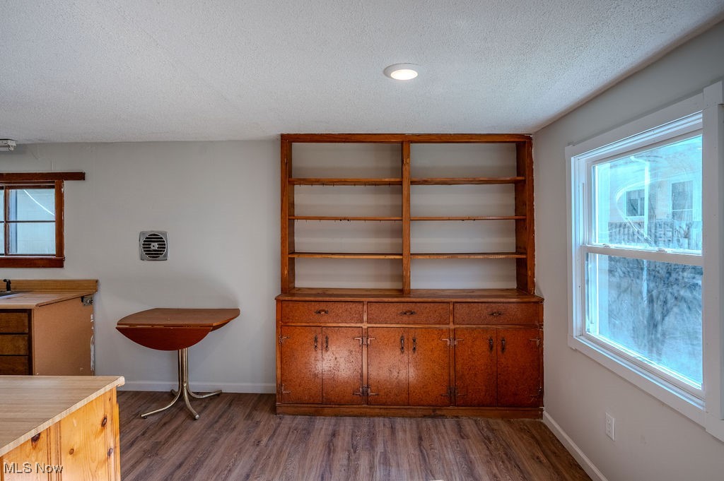 Parkersburg, West Virginia 26101, United States, 3 Bedrooms Bedrooms, ,3 BathroomsBathrooms,Residential,Active,82650