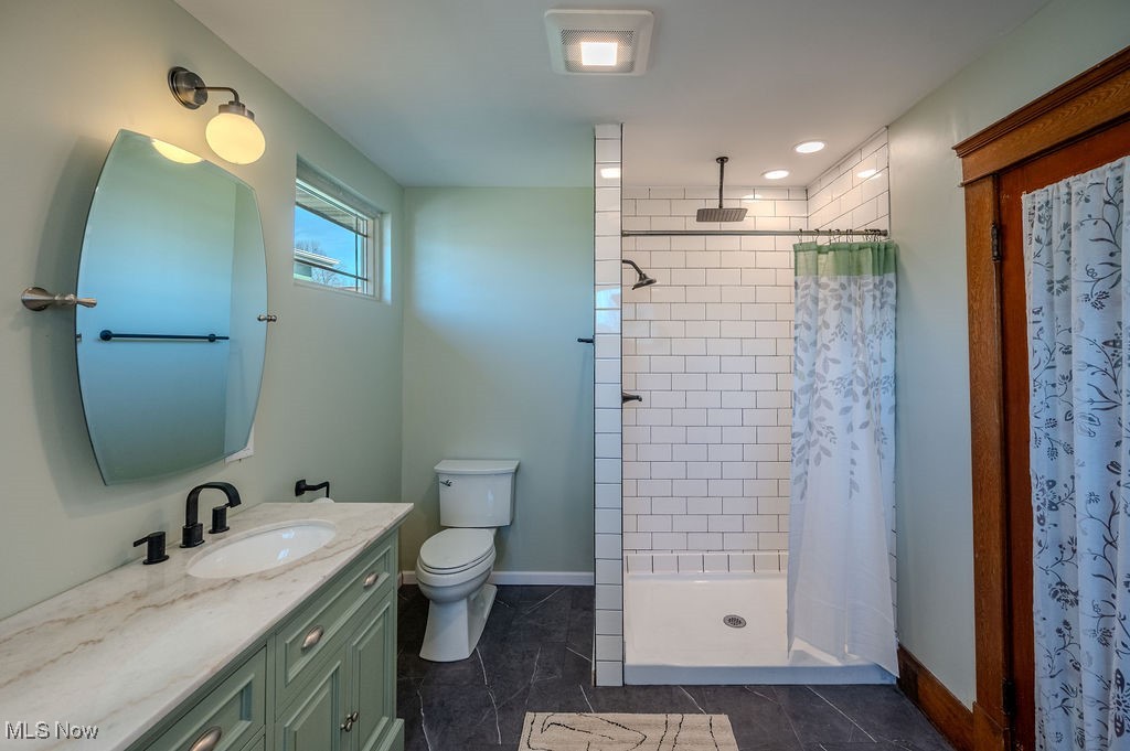 Parkersburg, West Virginia 26101, United States, 3 Bedrooms Bedrooms, ,3 BathroomsBathrooms,Residential,Active,82650