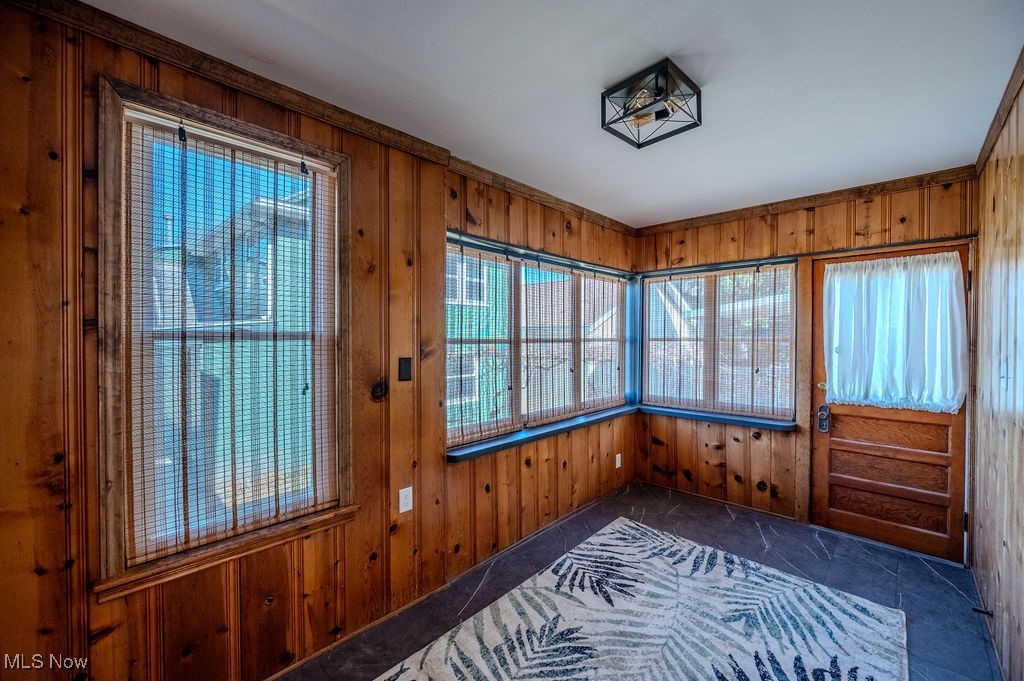 Parkersburg, West Virginia 26101, United States, 3 Bedrooms Bedrooms, ,3 BathroomsBathrooms,Residential,Active,82650