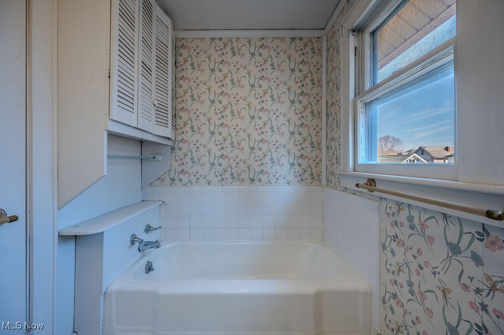 Parkersburg, West Virginia 26101, United States, 3 Bedrooms Bedrooms, ,3 BathroomsBathrooms,Residential,Active,82650