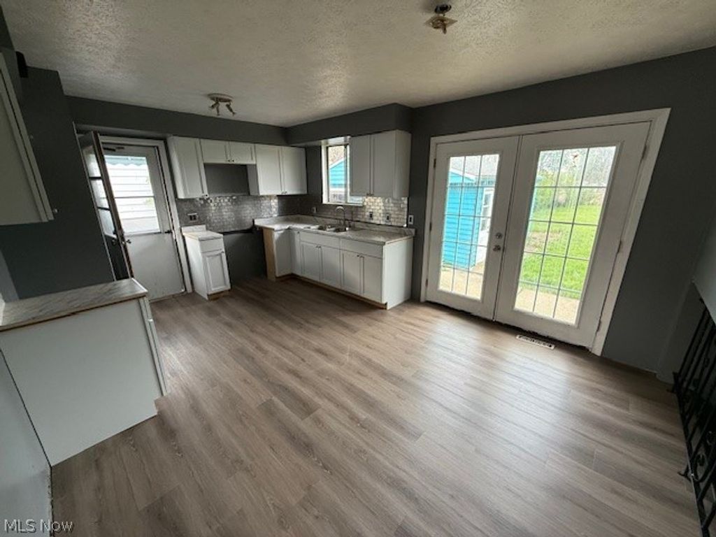 Photo of 6446 Wolf Road, Brook Park, OH 44142 (MLS # 5204015)