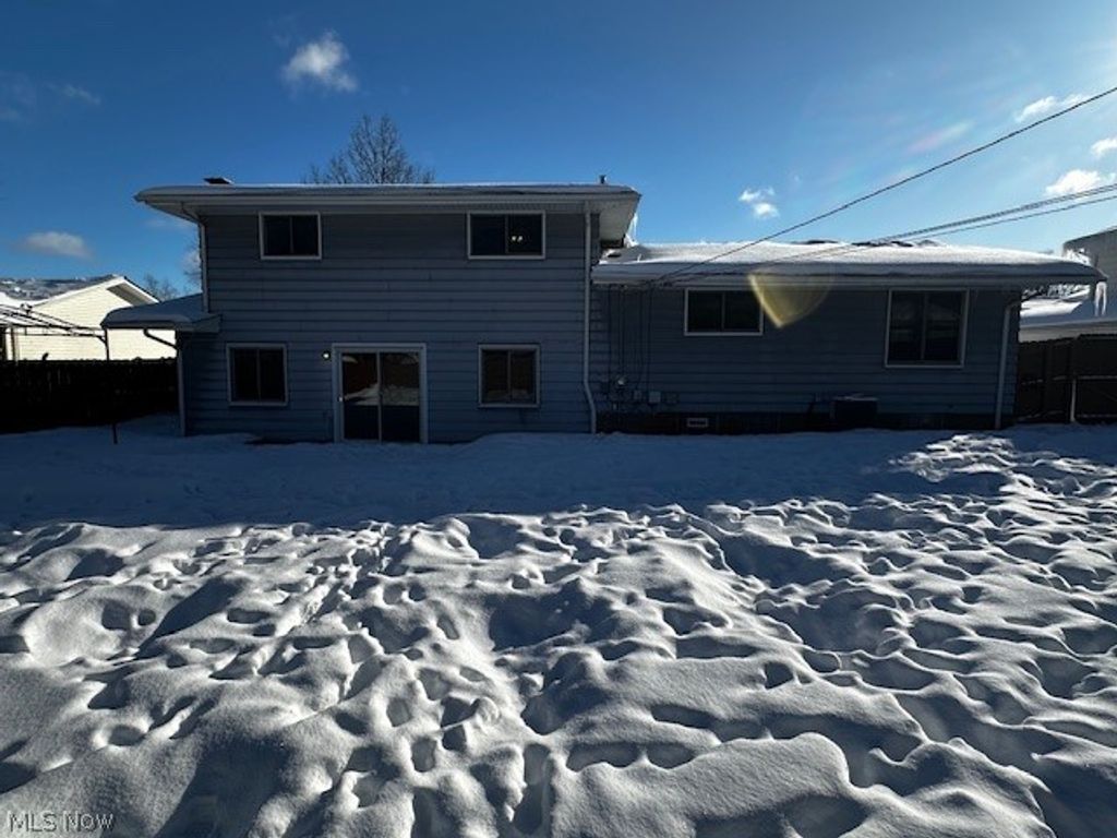 Photo of 7674 Daytona Drive, Parma, OH 44134 (MLS # 5185734)