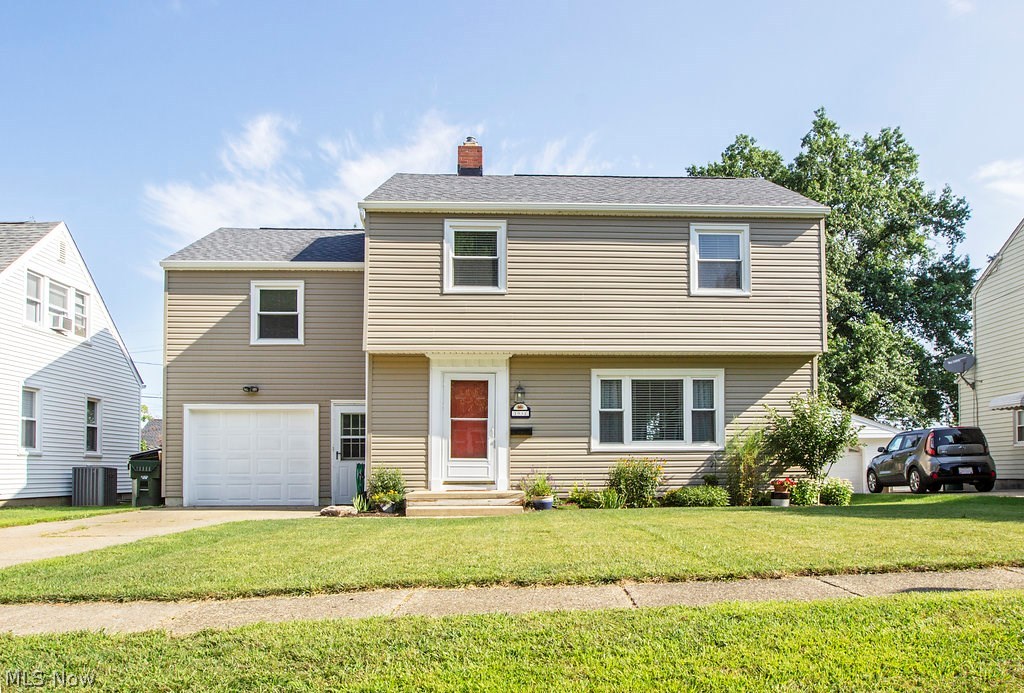 This Cuyahoga Falls colonial home features four beds and one and half baths and is looking for its new owner. Located just a few minutes from Portage Crossings buyers will enjoy the convenience of being so close to shopping, dining, fitness and entertainment options. This home has a new roof (2018) as well as new siding (2018) giving a fresh new look for perspective home buyers. Don't miss your opportunity to tour this home before it sells!