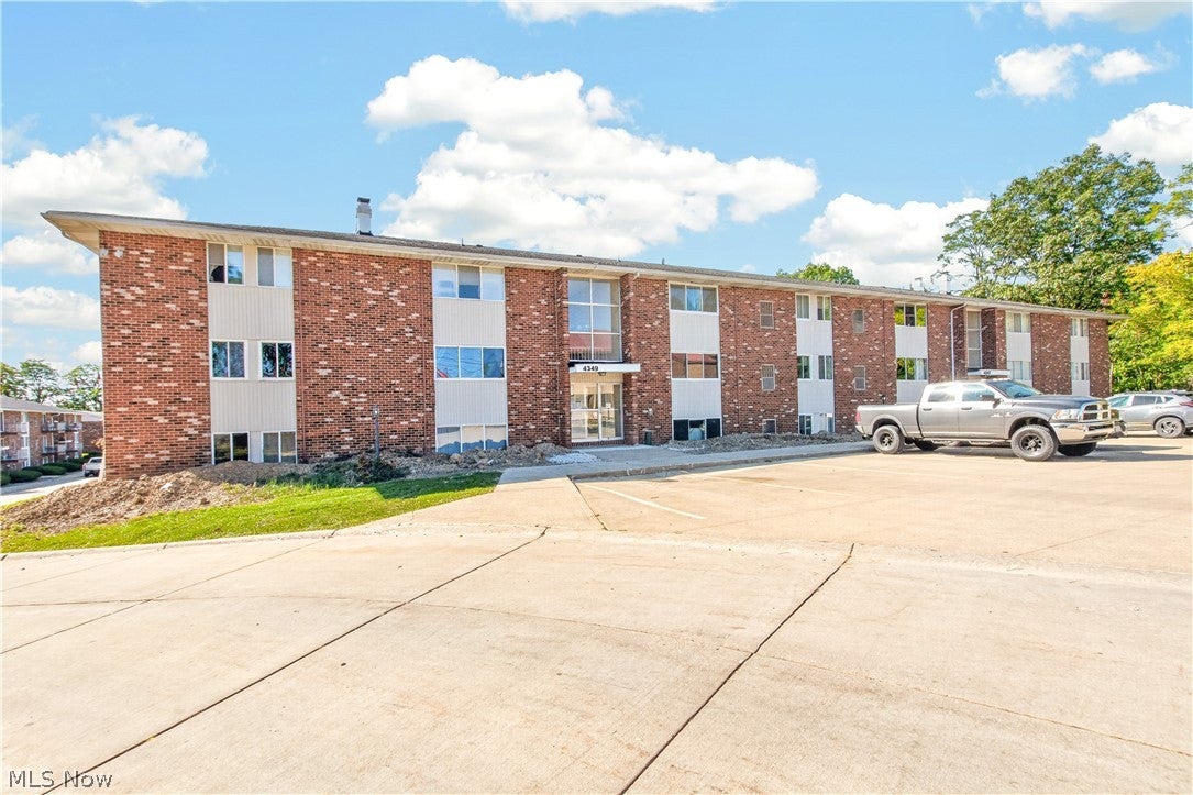 4349 Inner Circle Drive B5