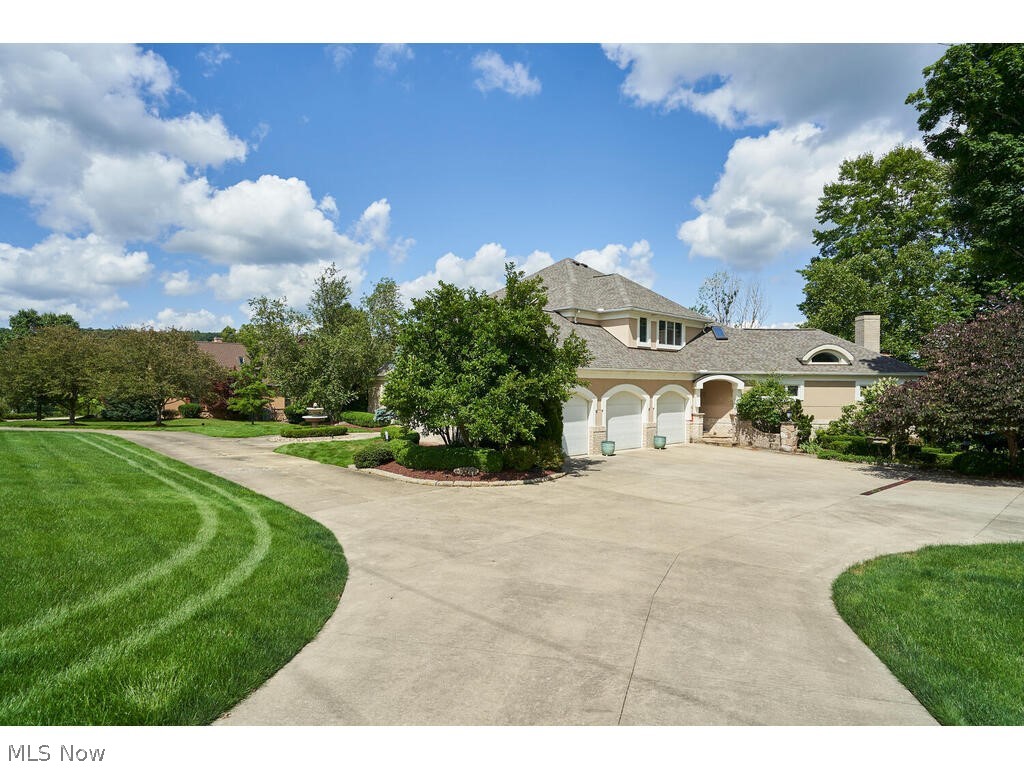 547 Heatherleigh Drive, Bath, Ohio image 38