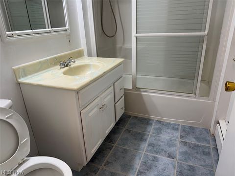 Tiny photo for 800 Lenox New Lyme Road, Jefferson, OH 44047 (MLS # 5186339)