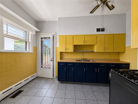Tiny photo for 578 SE Oak Knoll Avenue SE, Warren, OH 44483 (MLS # 5216836)