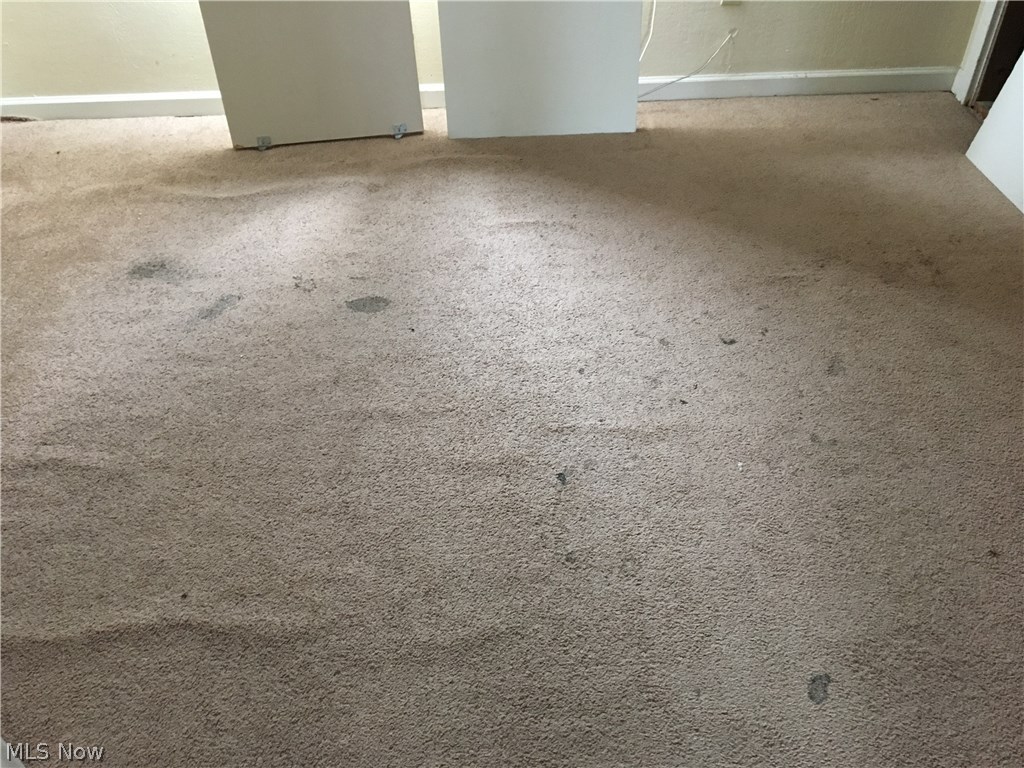 Banbury Village Condo - Residential