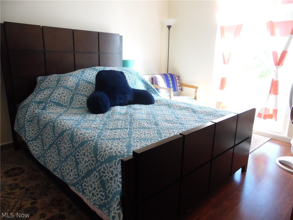 Bonnevilie Tower Condo - Residential